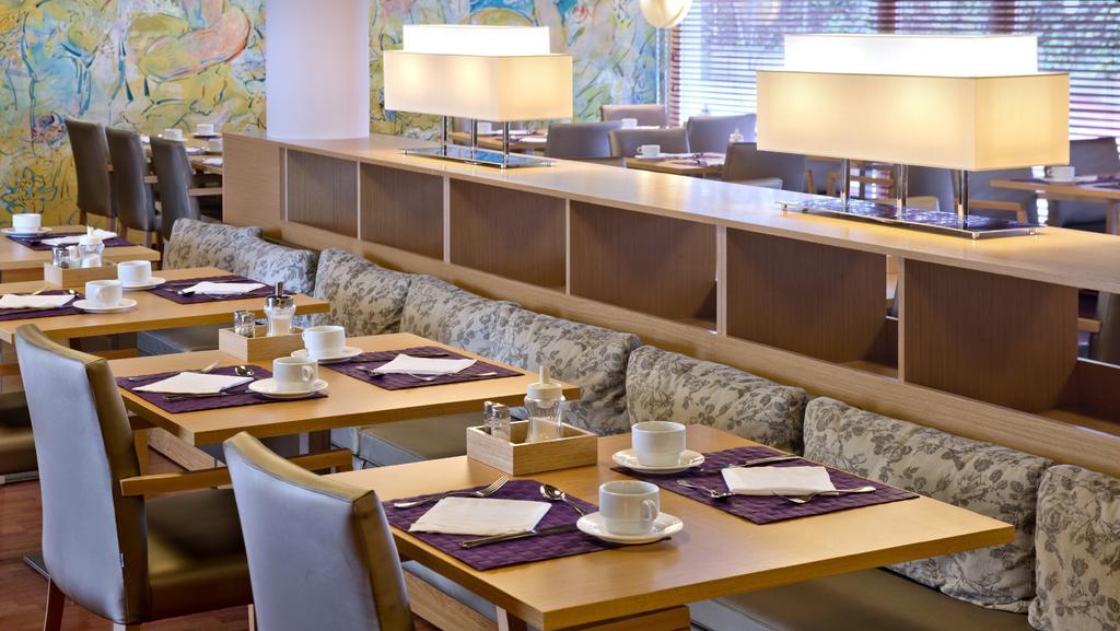 Monica Hotel Камбрілс Екстер'єр фото