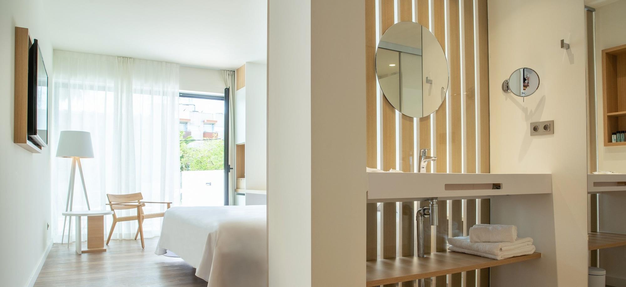 Monica Hotel Камбрілс Екстер'єр фото