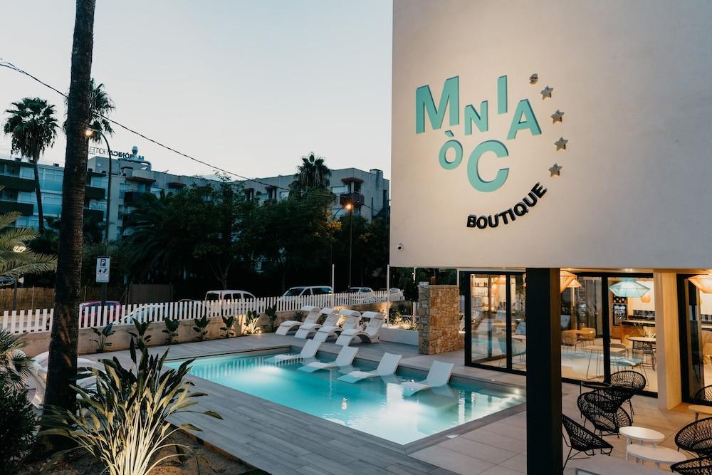 Monica Hotel Камбрілс Екстер'єр фото